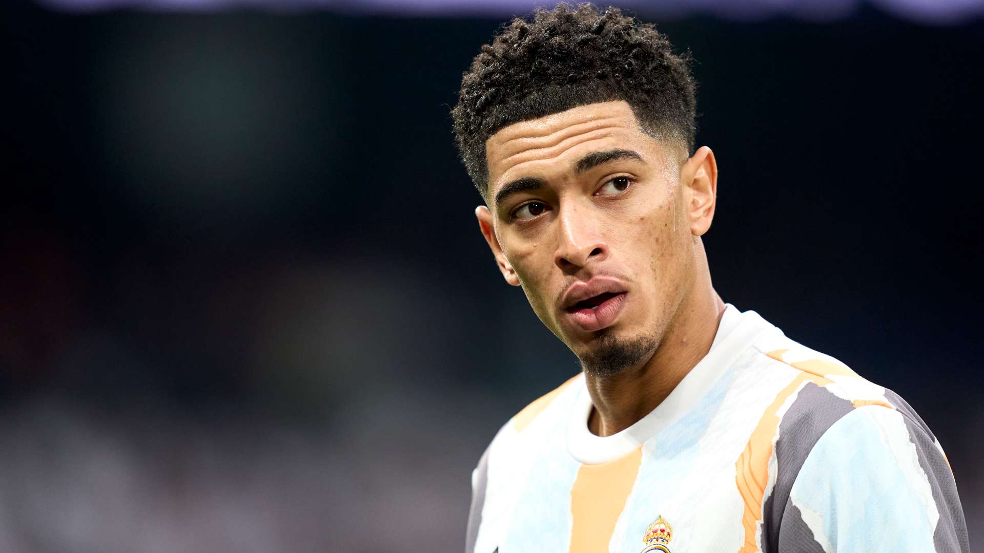 都聚集在主 都聚集在主